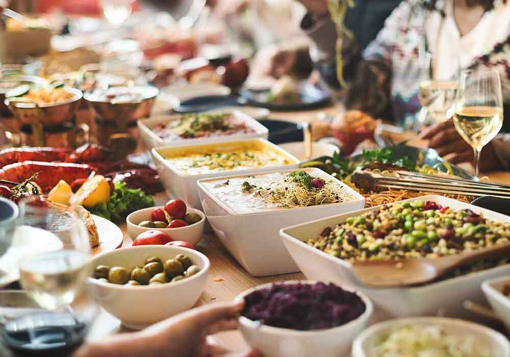 brunch-dining-food-options-eating-dinner-party_web